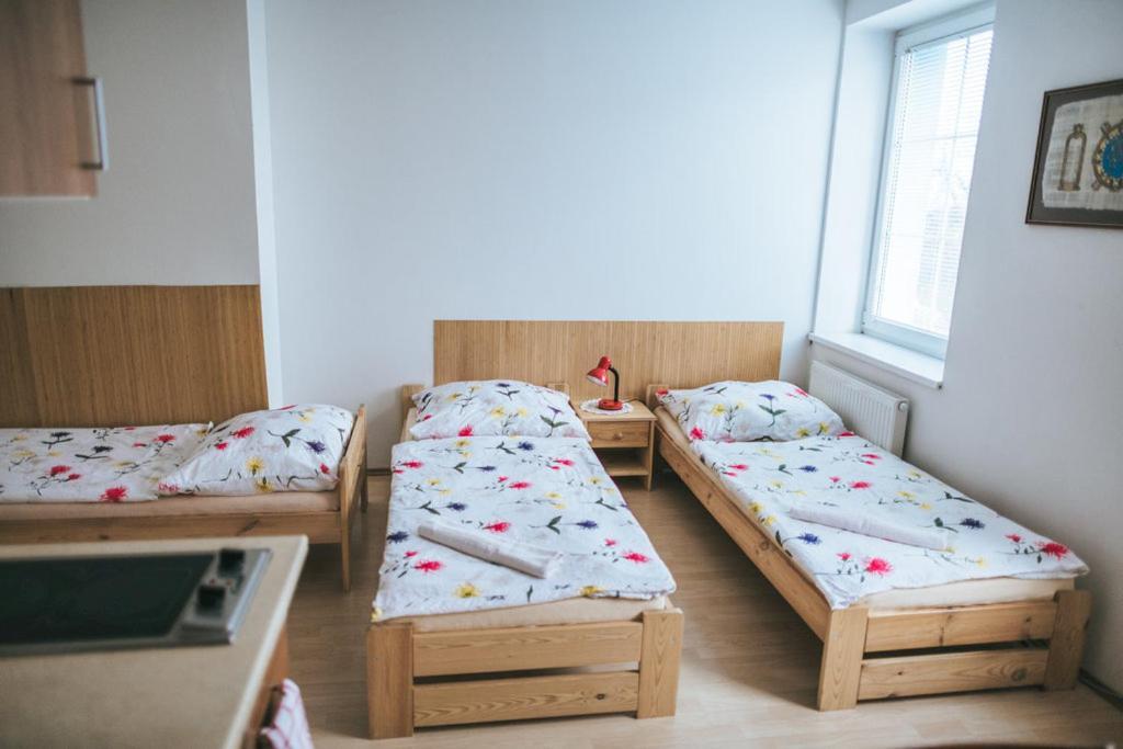 Klub U Namornika Dvůr Králové nad Labem Exteriör bild